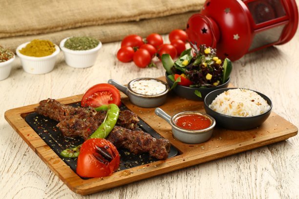 輕餐飲策劃，全力搶占輕餐市場