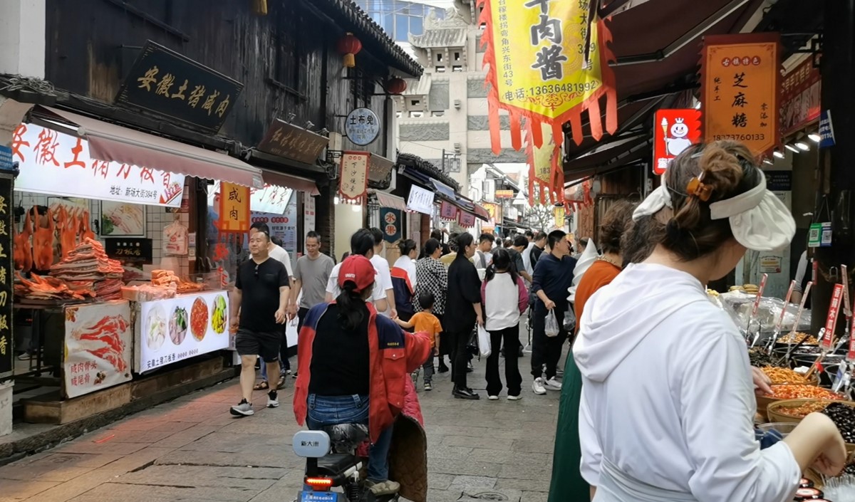 國慶小吃連鎖店如何通過精準營銷提升營業(yè)額 國慶小吃連鎖店如何通過精準營銷提升營業(yè)額