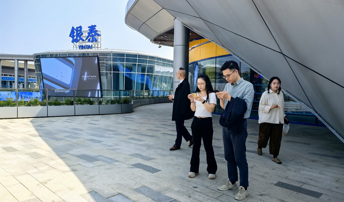 美御品牌策劃咨詢團隊市場走訪:探索衢州餐飲行業新風尚 美御品牌策劃咨詢團隊市場走訪:探索衢州餐飲行業新風尚